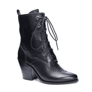 Chinese Laundry Boots NWOT